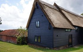 The Hayloft Valley Farm Barns, Snape